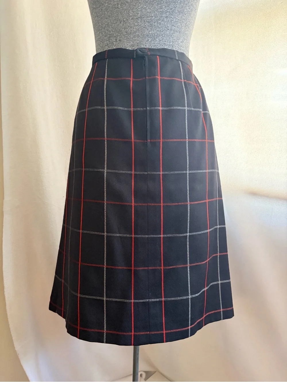 Vtg 70s German Barco Sport black windowpane plaid wool skirt